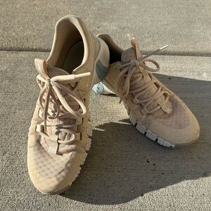 Women’s Nike free Metcon 6